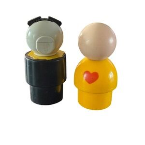 Fisher-Price Little People Dog & Girl Heart 1984 Vintage Figures NO FACES